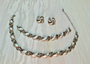 Vintage Trifari MCM Silver Tone Choker Necklace Bracelet Clip on Earrings Parure - Picture 1 of 16
