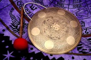 Tibetischer Gong - 16 Zoll Durchmesser handgefertigter Gong - 7 Chakra Heilung - Kunst - Yoga - Bild 1 von 5