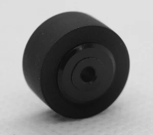 Pinch roller for most Technics cassette decks - 13.5 x 8 x 2 mm - Picture 1 of 1