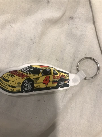 NASCAR RACING KEYCHAIN  KODAK Film #4 CAR  ERNIE IRVAN NEW Cover
