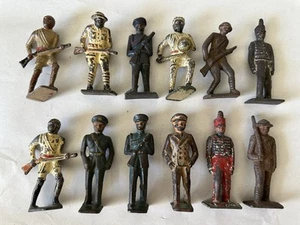 Lot of 12 Vintage Manoil Barclay Toy Soldiers - Picture 1 of 10