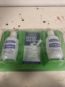 PhysiciansCare Wall-Mountable Eyewash Station with 2 Bottles of Eye Green - Picture 1 of 7