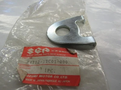 Оригинальный регулятор цепи для правой стиральной машины Suzuki GS500E (89-00) GS500 (00-01) 64712-19C01 - Изображение 1 из 2