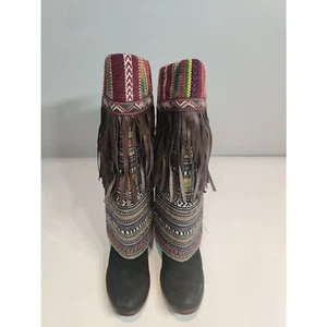 Neu ohne Etikett Stiefelteppiche für Überstiefel coole warme Farben mit braunen Lederfransen - Bild 1 von 16