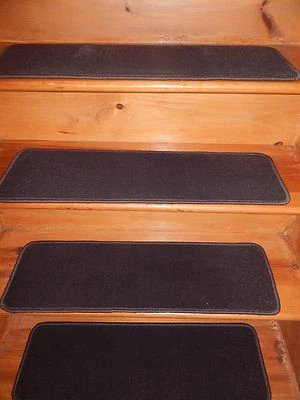 16= Step 9" x 30" + 1 Landing 30" x 30"   Nylon carpet Staircase  . - Image 1 of 4