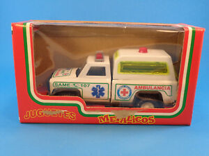 UNUSED RED CROSS ABULANCE EMERGENCY TRUCK ALL TIN * MADE IN ARGENTINA * no TONKA