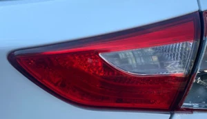 Hyundai i30 2012-2017 facelift hatchback o/s-driver rear bootlid light - 373 - Picture 1 of 6
