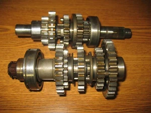 XL500R 1982 montaje de transmisión Honda XL 500 23210-435-730 - Imagen 1 de 10