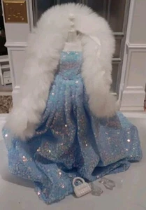 Glamourous Winter Gown And Accessories For 11 Inch Fashion Dolls - Picture 1 of 2