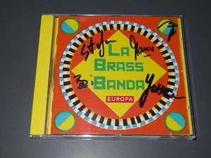 LA BRASS BANDA - EUROPA (SIGNED, AUTOGRAMM) / ALBUM-CD 2013 (CD MINT-) - Bild 1 von 2