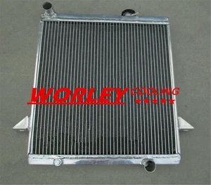 Radiador de aluminio de 3 filas para Triumph TR250 1967 1968 2,5 L manual MT nuevo - Imagen 1 de 9