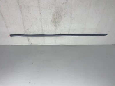 Moldura lateral pasajero nissan sentra 2010-12 Foto 1 de 4