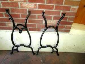 Late 1800's pair of cast iron sewing machine legs, White's? - Picture 1 of 8