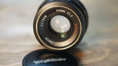 [ Excellent ] Voigtlander ULTRON 35mm f/1.7 LTM L39 Wide Angle Leica L Mount - Image 1 of 4