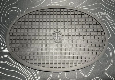 American Metalcraft Trivet Silicone Oval Black 8.75" x 5.87" Black TRVO85 - Image 1 of 2