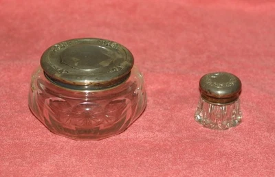 Tarros de tocador antiguos vintage de plata de ley y cristal cortado Foto 1 de 4