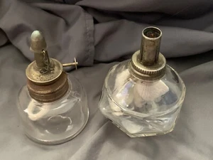 Small Vintage & Rare - Pair of Glass Oil Lamps Dixon & HR Brands 4” Tall - LQQK! - Picture 1 of 8