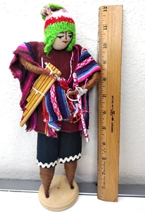 Bambola vintage 1974 Bolivia Ande tessuto e legno America Latina arte popolare viaggiatore del mondo - Foto 1 di 13