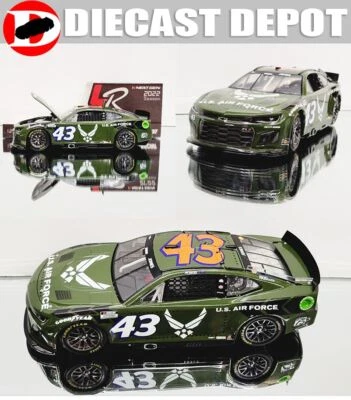 ERIK JONES 2022 AIRFORCE  1/24 ACTION - Image 1 of 4
