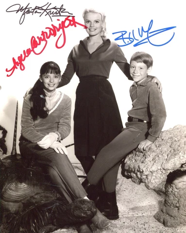 Lost In Space photo signed by THREE cast members of the series - UACC DEALER Cover