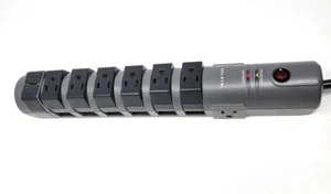 Belkin Surge Protector 8 Outlet Pivot Plug Power Strip - Picture 1 of 8