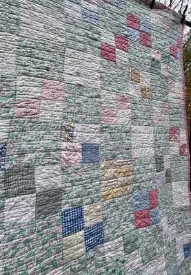 Vintage Patchwork Quilt - Some Feed Sack - 78 x 64 - CUTTER - Image 1 of 4