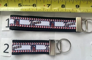 Detroit Tigers Keychain Stocking Stuffer Gift 4 Him Her Mom Dad BFF Fob Baseball - Picture 1 of 1