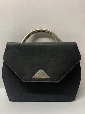 Cartera de vinilo negra Dominucci vintage años 80 con asa plateada y correa para el hombro Foto 1 de 4