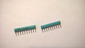 ZML154 Qty 10 pcs CTS 770103680 Resistor Network 68 Ohm 2% 5-Resistor 10-SIP - Foto 1 di 2