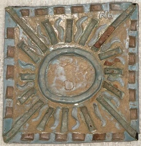 Remache/colgador de pared de gres artesanal firmado - Imagen 1 de 3