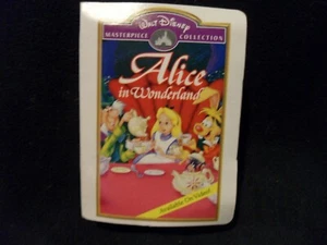 Walt Disney Masterpiece Collection, McDonalds Happy Meal, Alice In Wonderland - Picture 1 of 4