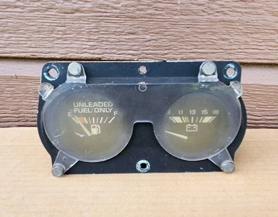 1977 1978 1979 1980 1981 Pontiac Trans Am Firebird tablero medidores de voltaje de combustible Foto 1 de 4