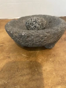 True Vintage 6” Mexican Hand Made Volcanic Lava Stone Molcajete Mortar & Pestle - Picture 1 of 10