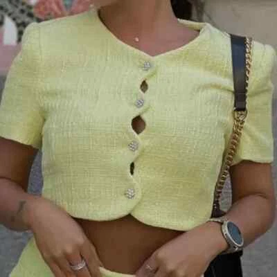 ZARA NEW PASTEL YELLOW TEXTURED CROP JACKET SIZE L - Image 1 of 4