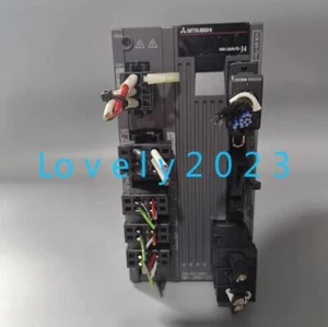 1pc used Mitsubishi servo drive MR-J4W3-222B 200Wx3(A,B,C) - Picture 1 of 4