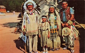 Chief Running Horse & Family Yellowstone Vintage Unused PC - Picture 1 of 2