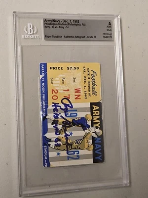 Boleto de juego firmado por Roger Staubach Heisman 12/1/62 Ejército vs Marina Beckett automático 10  Foto 1 de 4