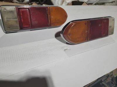 73 74 75 76 77 78 79 80 TRIUMPH SPITFIRE GT6 TAIL LIGHTS SOLID LUCAS L880 Pair - Image 1 of 4