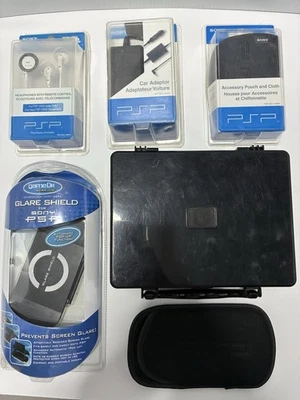 PAQUETE DE ACCESORIOS SONY PSP x6 FUNDA, PROTECTOR ANTIRREFLEJO, AURICULARES, CARGADOR DE COCHE, BOLSAS Foto 1 de 4