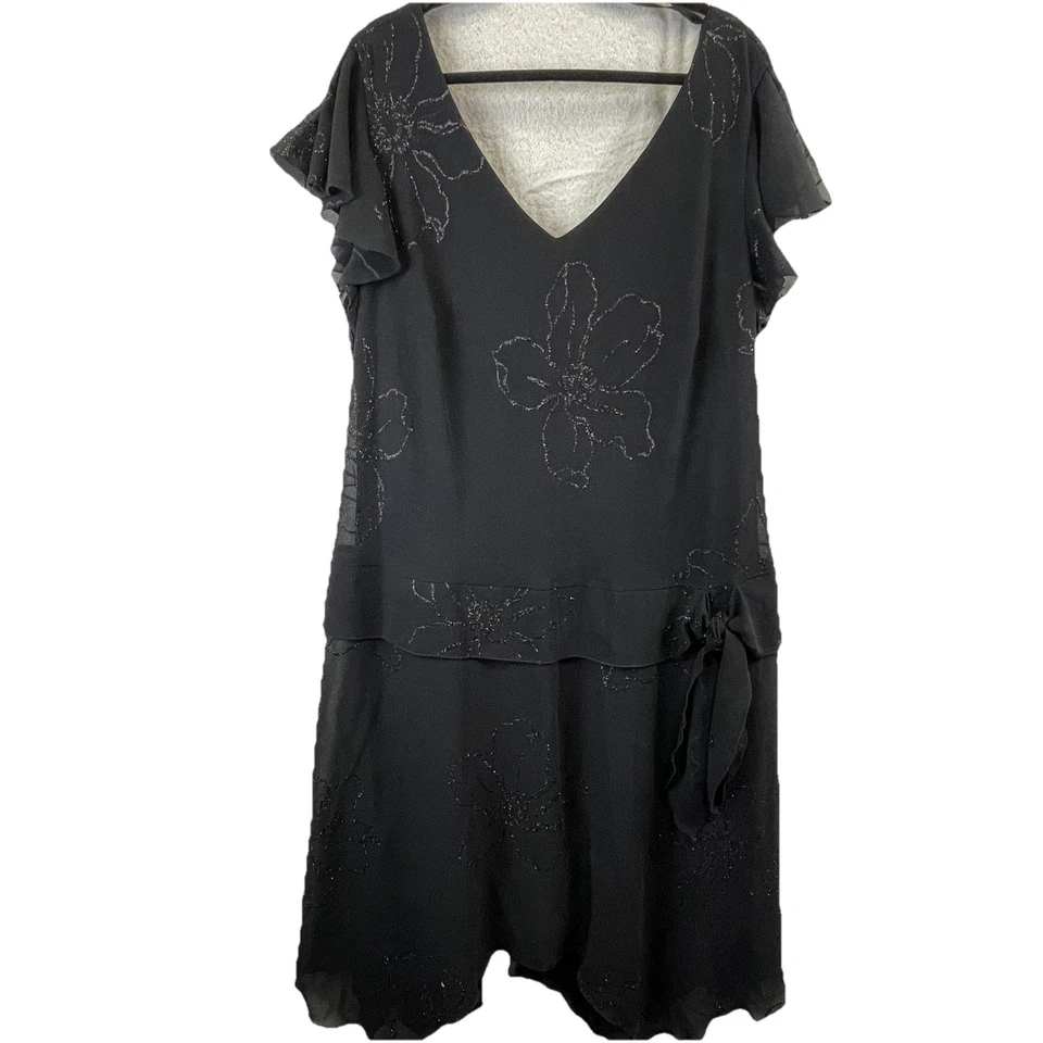 Vestido SL Fashions para mujer 22W negro brillo floral cintura caída mangas aleteadas Foto 1 de 4