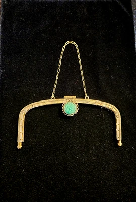 Art Deco de colección. Cartera de metal bolso marco vidrio checo en relieve cierre a presión Foto 1 de 4