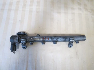 07-12 Mercedes GL ML R E Diesel Fuel Rail LEFT w Pressure Regulator 6420702795 Foto 1 de 4