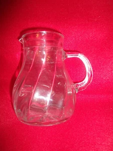 Glas Karaffe mit Auslauf Glaskrug Saftkrug Weinkrug Krug mit Griff - Bild 1 von 6