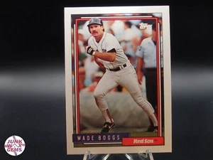 1992 Topps #10 Wade Boggs MINT - Picture 1 of 2