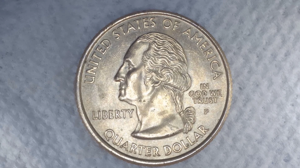 DDD Experimental Gold error 2000 Massachusetts Quarter - Image 1 of 4