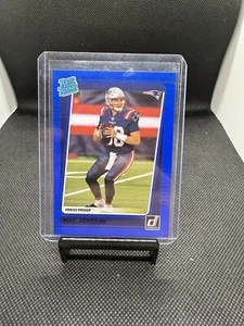 Panini Donruss 2021 - Clasificado novato prueba de prensa azul #255 Mac Jones (RC) - Imagen 1 de 2