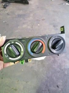 Bmw z3 Heater Control 8397712 - Picture 1 of 6