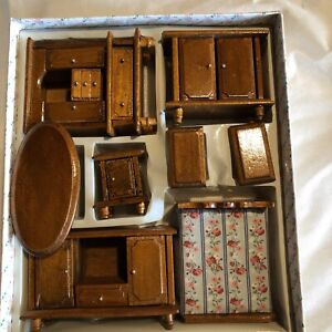 Toy Miniatures Vintage 8 piece Wood Bedroom Doll House Set in Original Box
