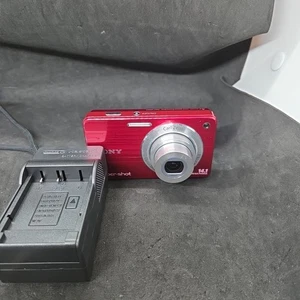 Cámara digital Sony Cyber-shot DSC-W560 14,1 MP - roja - funciona - con cargador  - Imagen 1 de 6