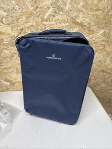 Suitcase Large Featherstone Navy 4 Wheel Soft Bag 74 x 47 x 27cm 3.2kg 75L - Picture 1 of 5